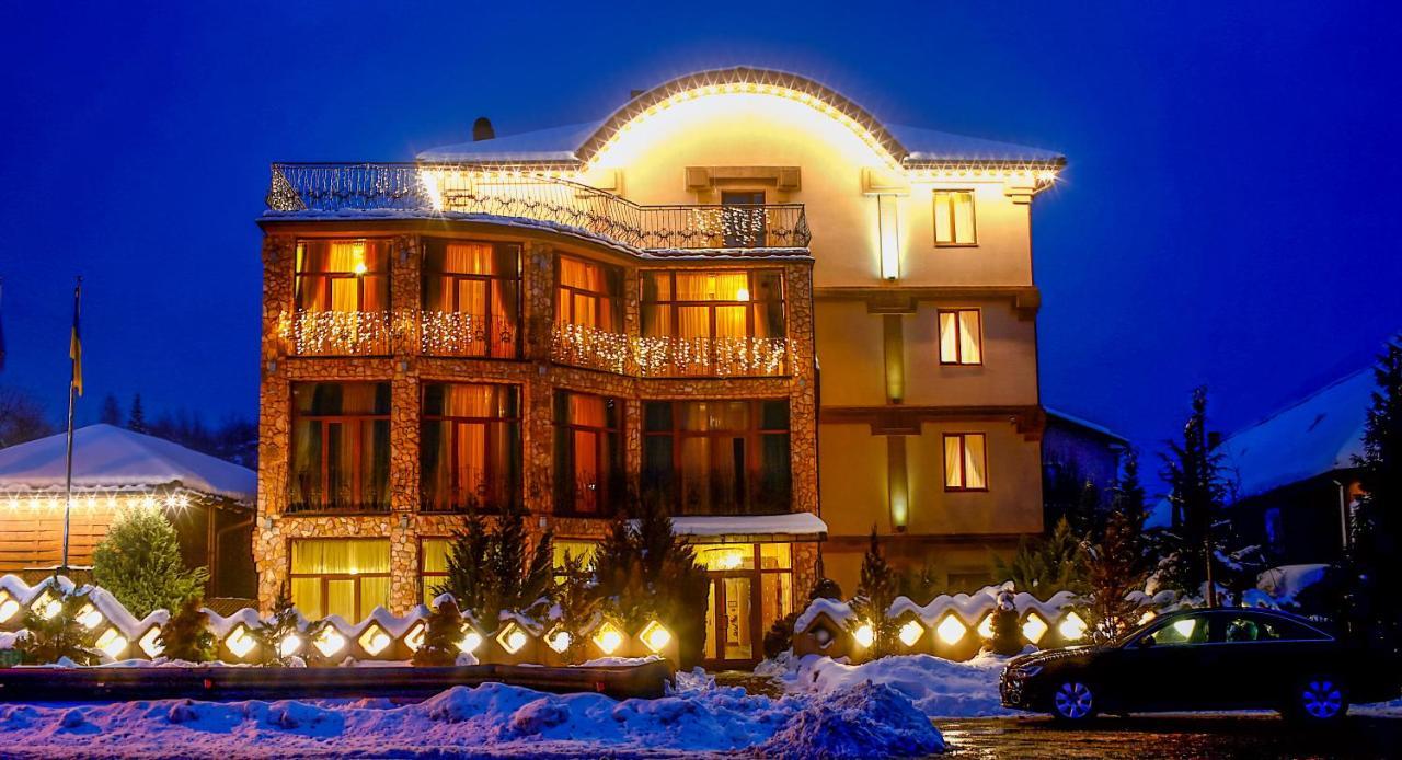 אוזהורוד Hotel Kilikiya מראה חיצוני תמונה