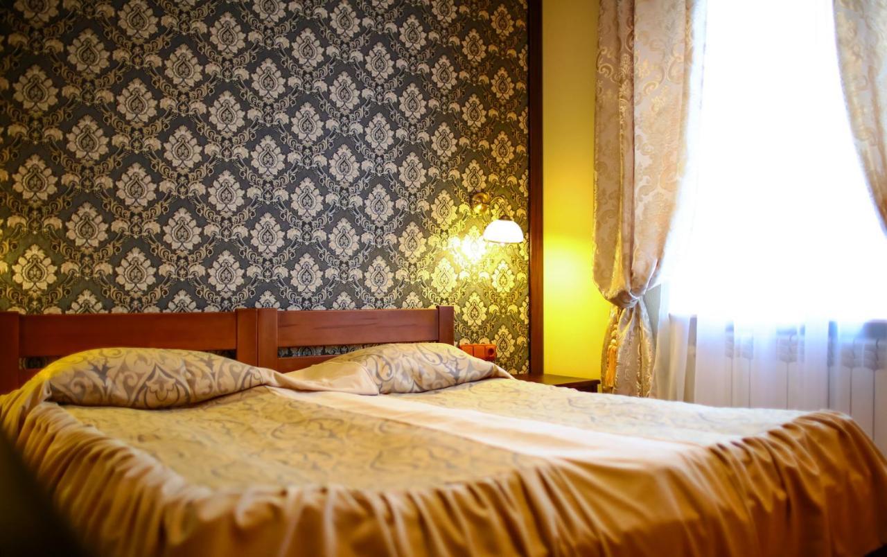 אוזהורוד Hotel Kilikiya מראה חיצוני תמונה